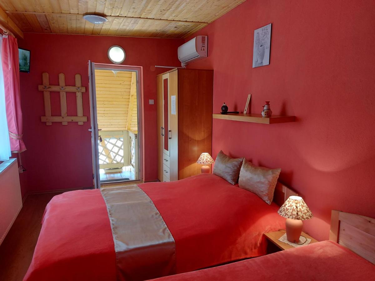 Castello Vendeg Es Apartmanhaz Eger Eksteriør bilde