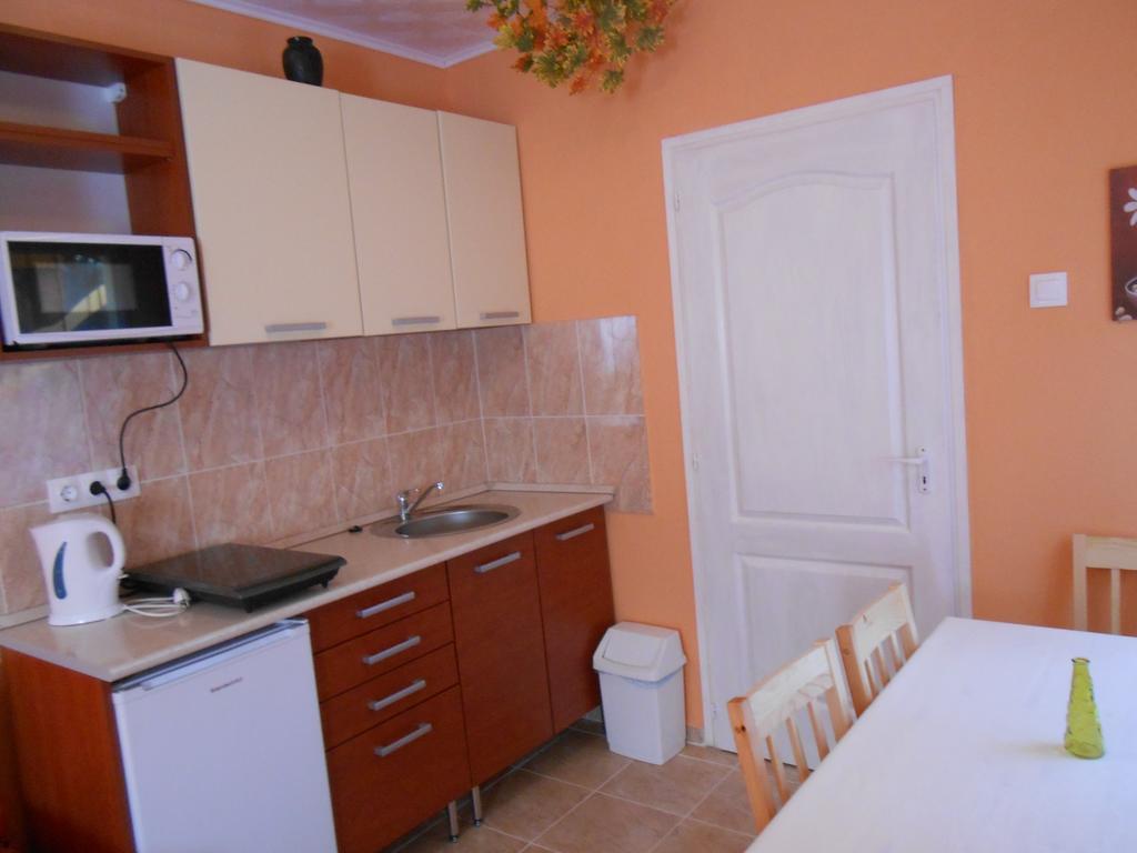 Castello Vendeg Es Apartmanhaz Eger Rom bilde
