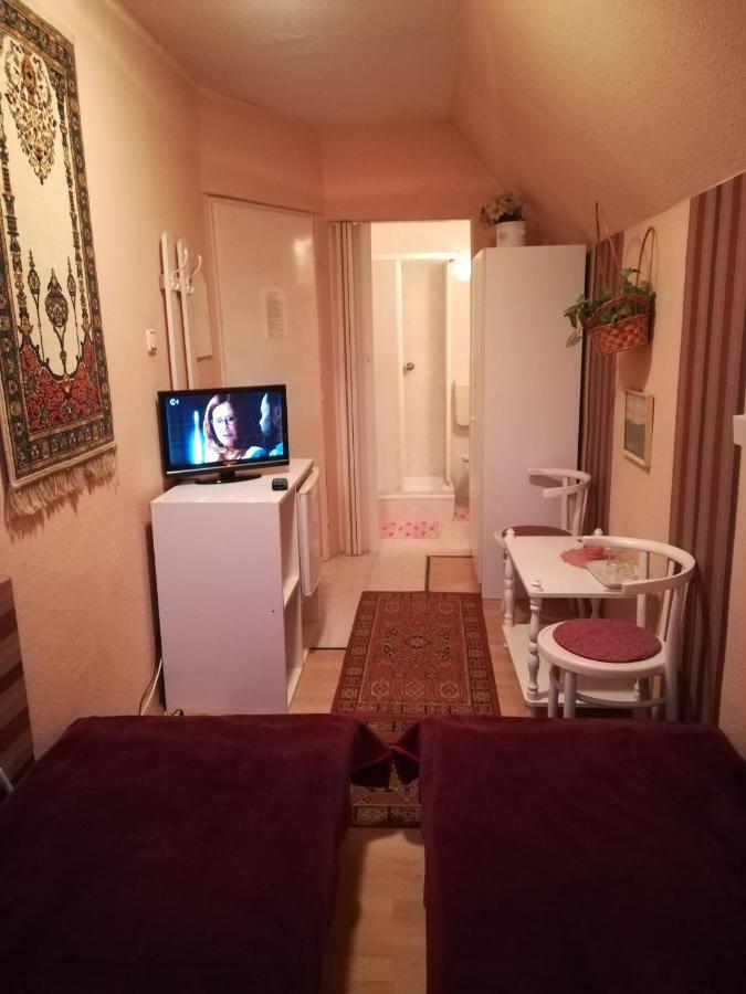Castello Vendeg Es Apartmanhaz Eger Eksteriør bilde